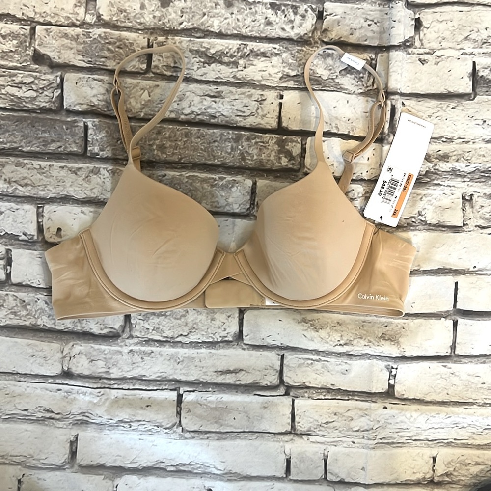 NWT Calvin Klein bra size 32A
